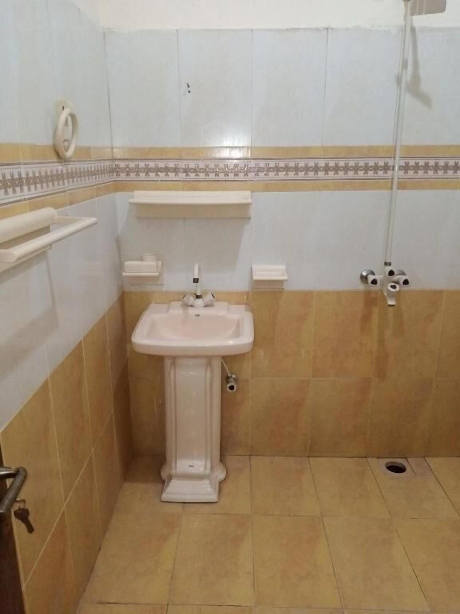 Equipamiento de Habitación Hotel Decent Lodge