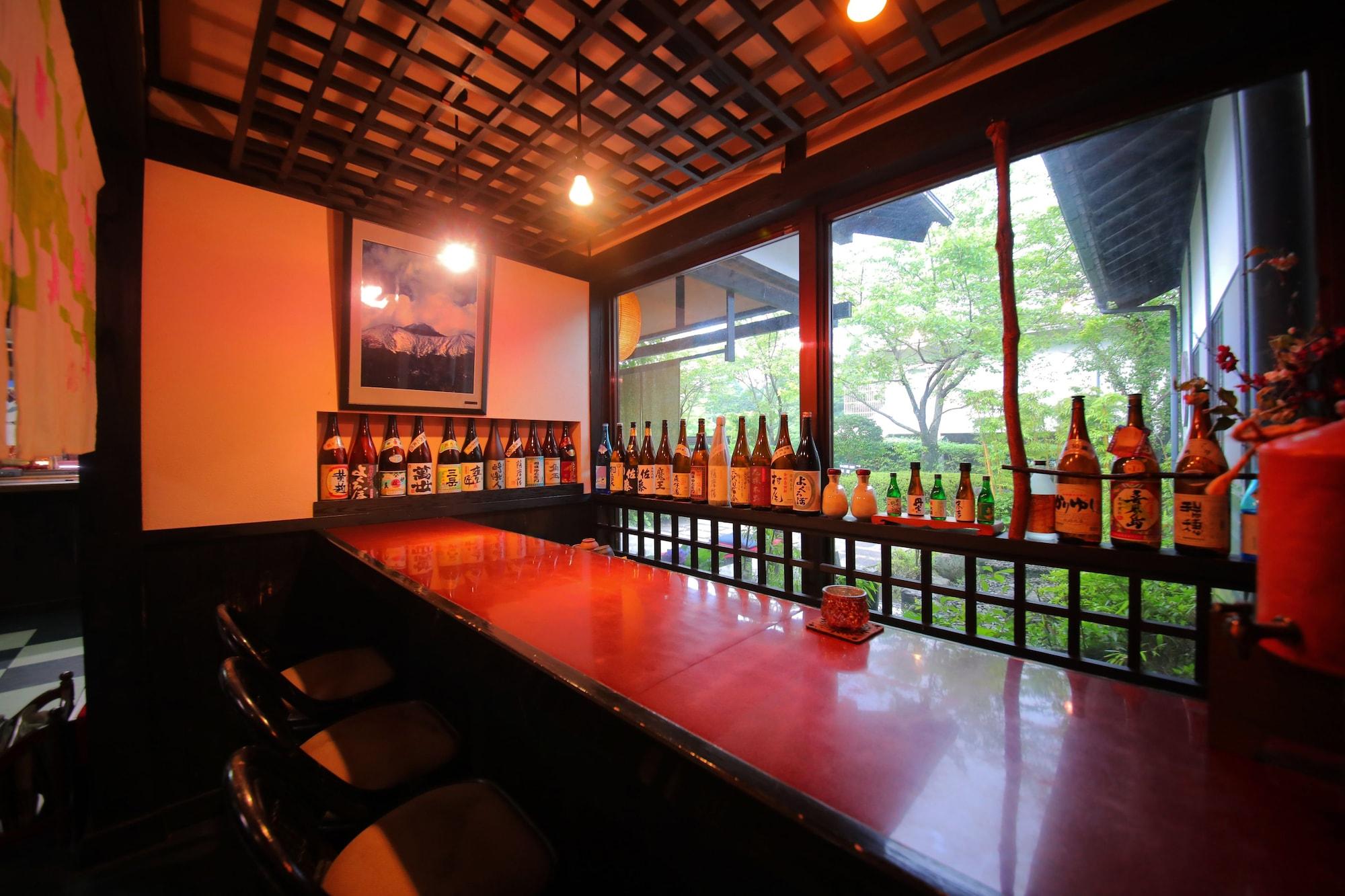 Bar/Salón Sakura Sakura Hot Springs