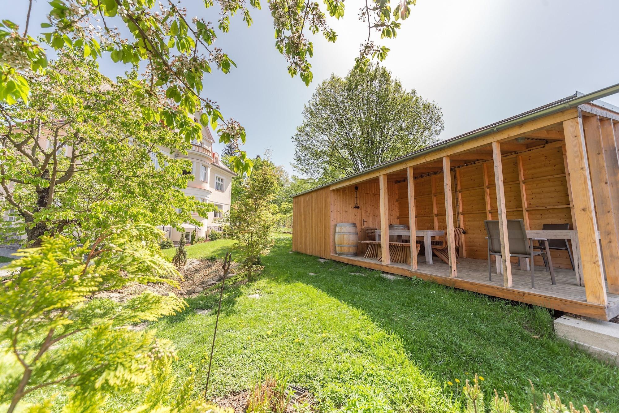 Vista Exterior Hotel Villa Beatika