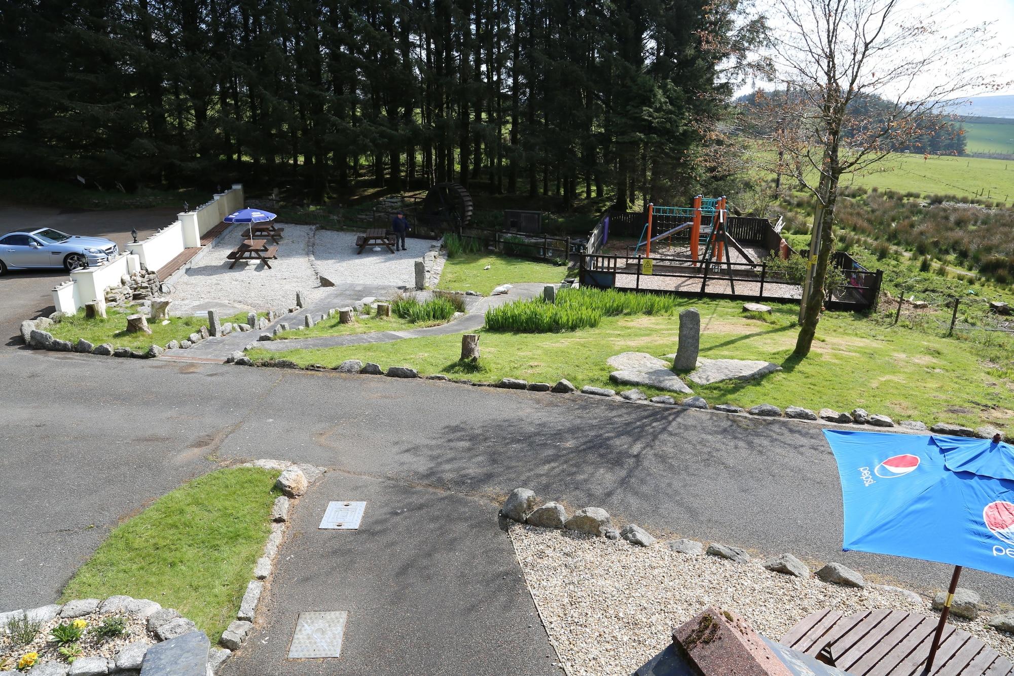 Vista Exterior Colliford Lake Hotel & Holiday Site
