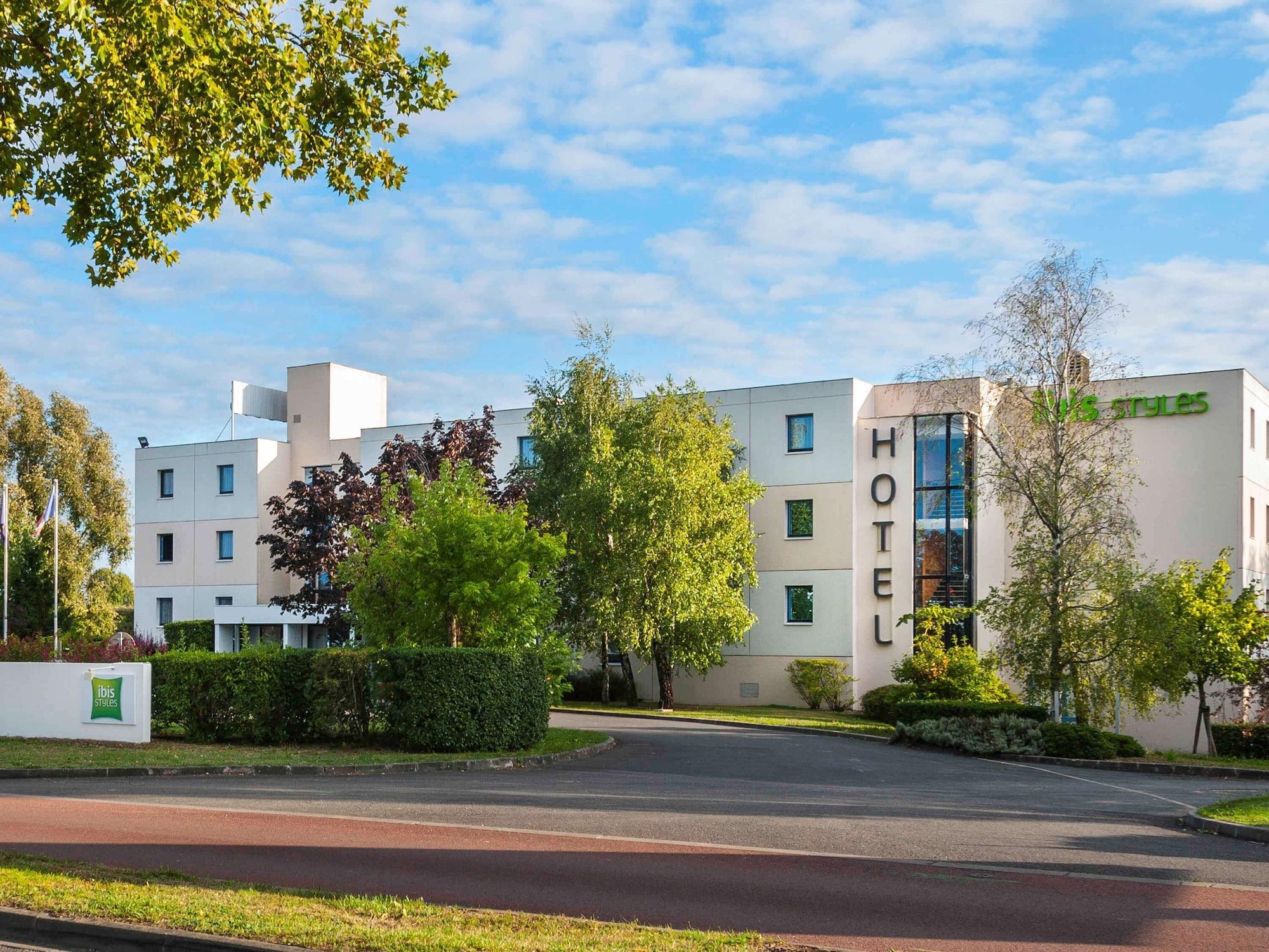 Vista Exterior Ibis Styles Cognac