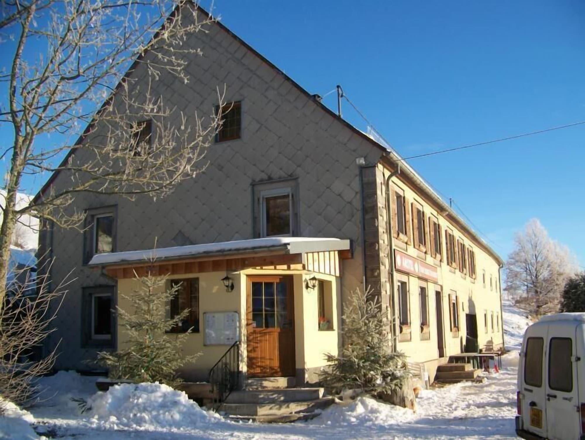 Varios Ferme Auberge du Chèvremont