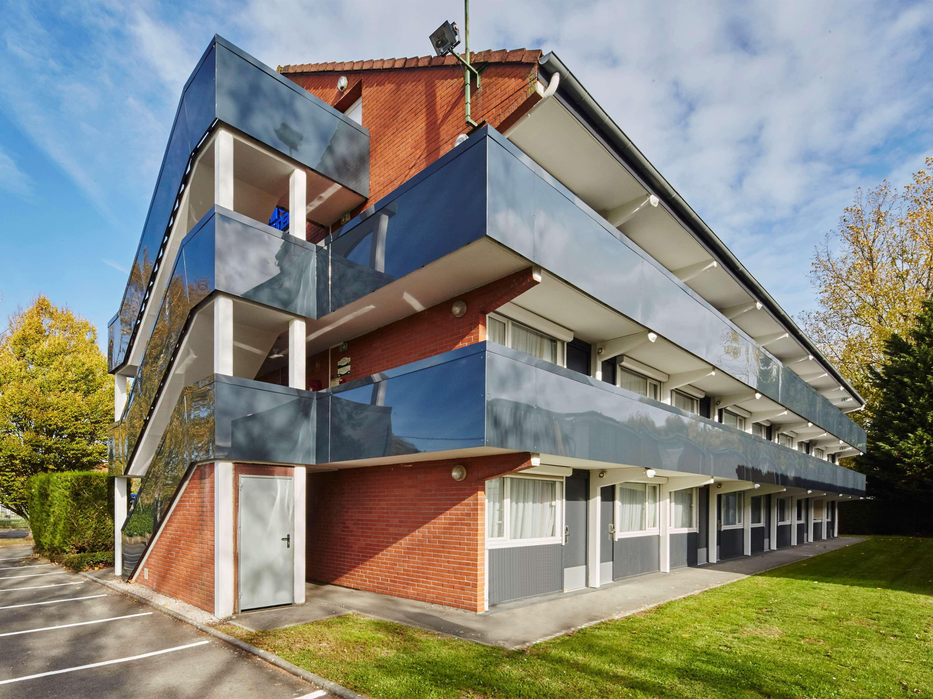 Vista Exterior Kyriad Lille Hem