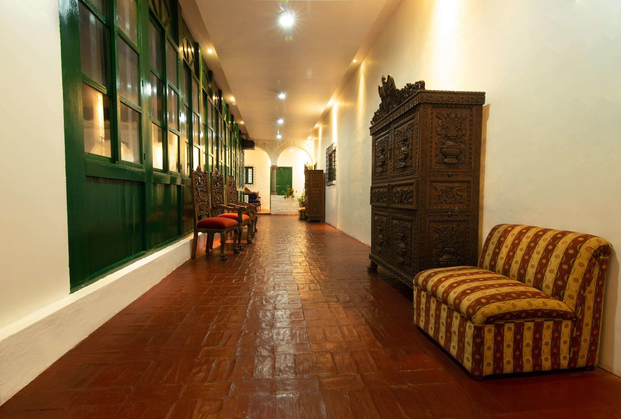 Varios Hotel Garcilaso II
