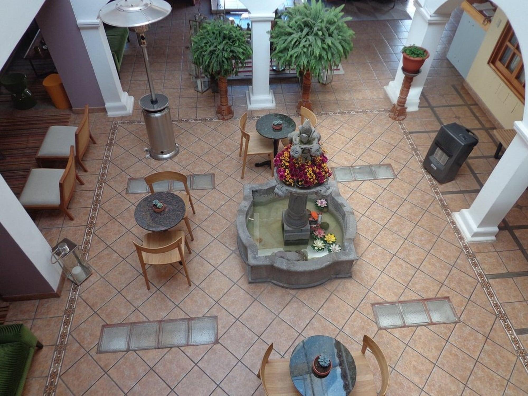 Varios Anden Inca Hotel