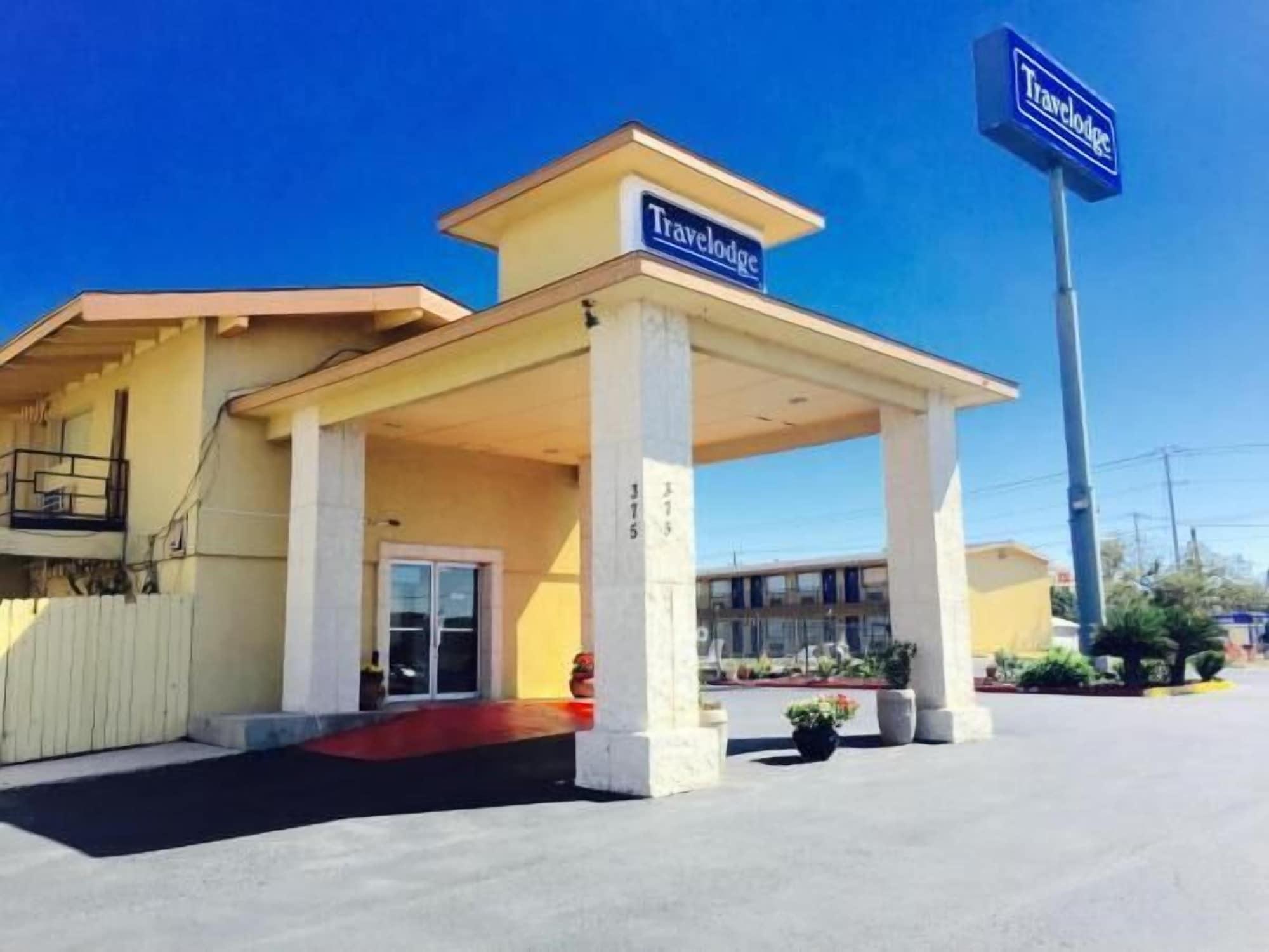 Varios Travelodge by Wyndham New Braunfels