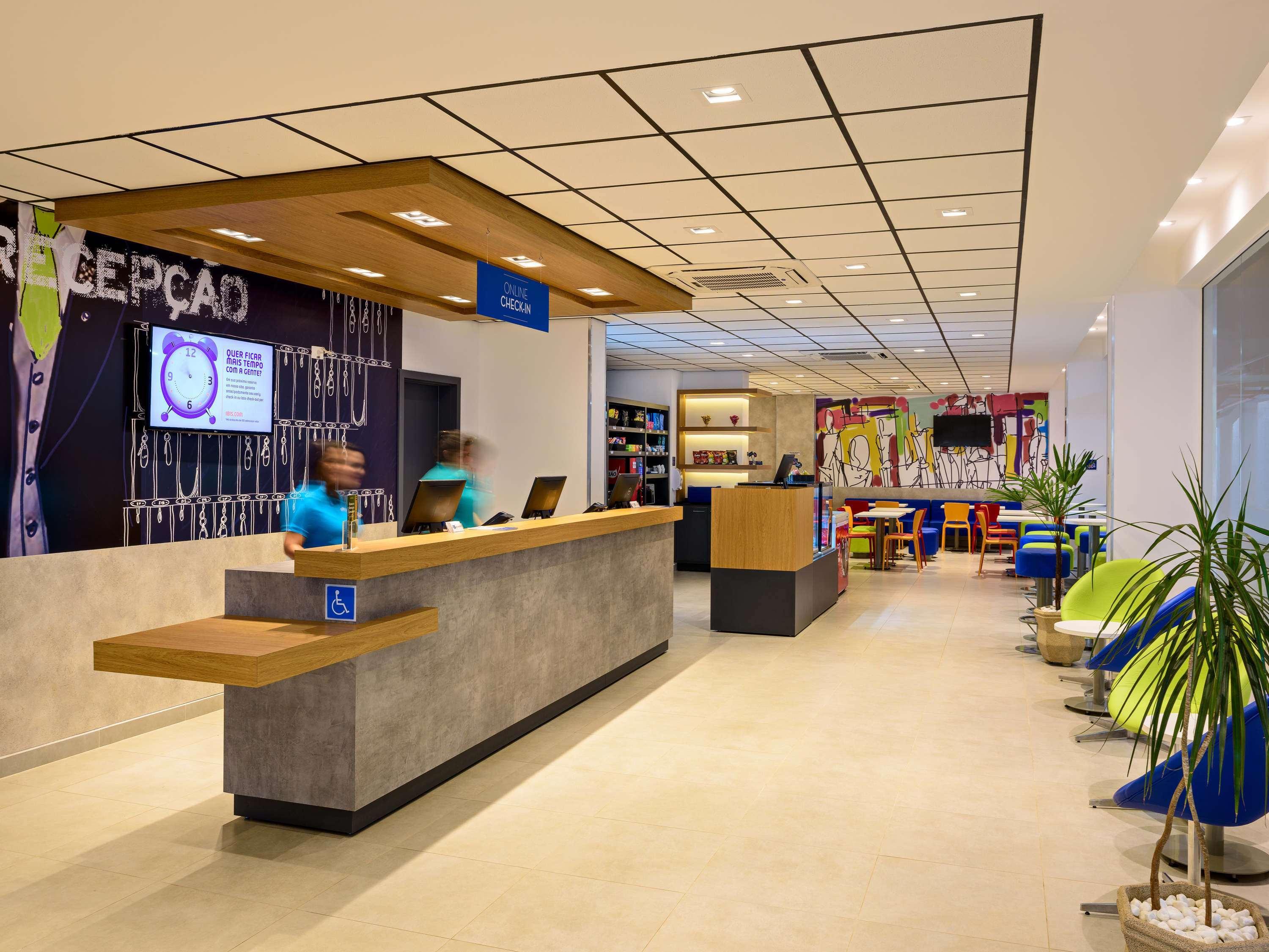 Vista Lobby ibis budget Foz Do Iguacu