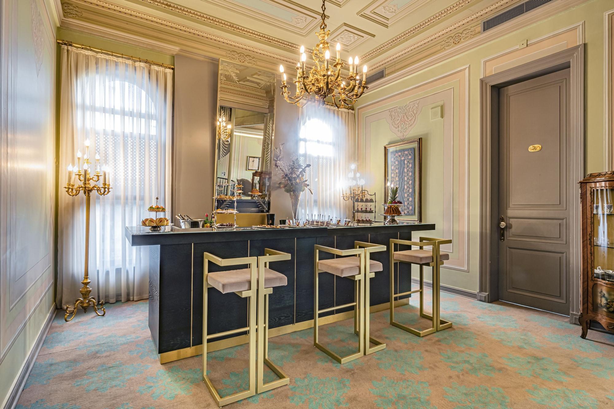 Bar/Salón Bosphorus Palace Hotel - Special Class