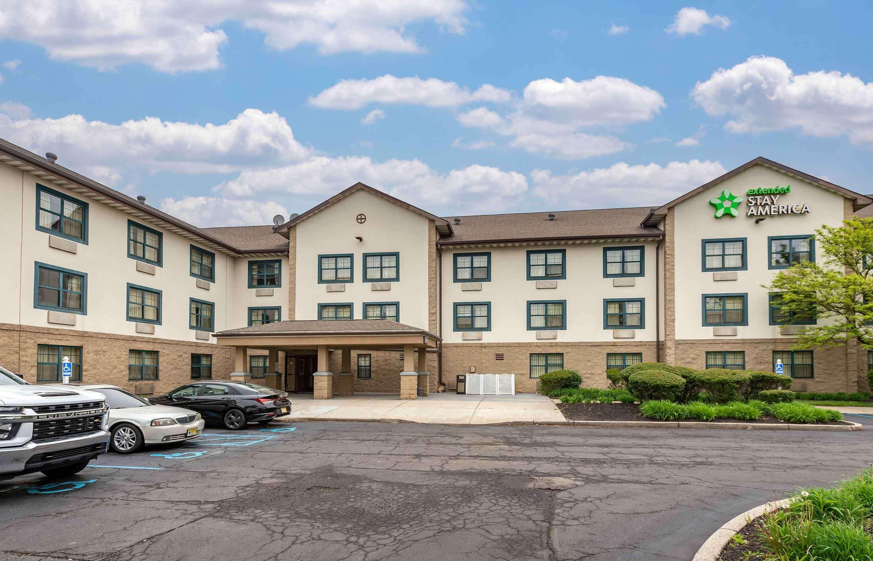 Varios Extended Stay America Suites Edison Raritan Center