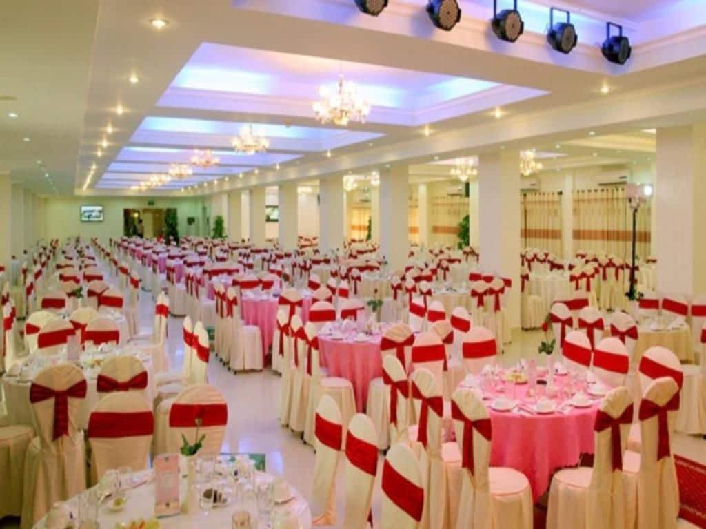 Salón de Baile Song Tra Hotel