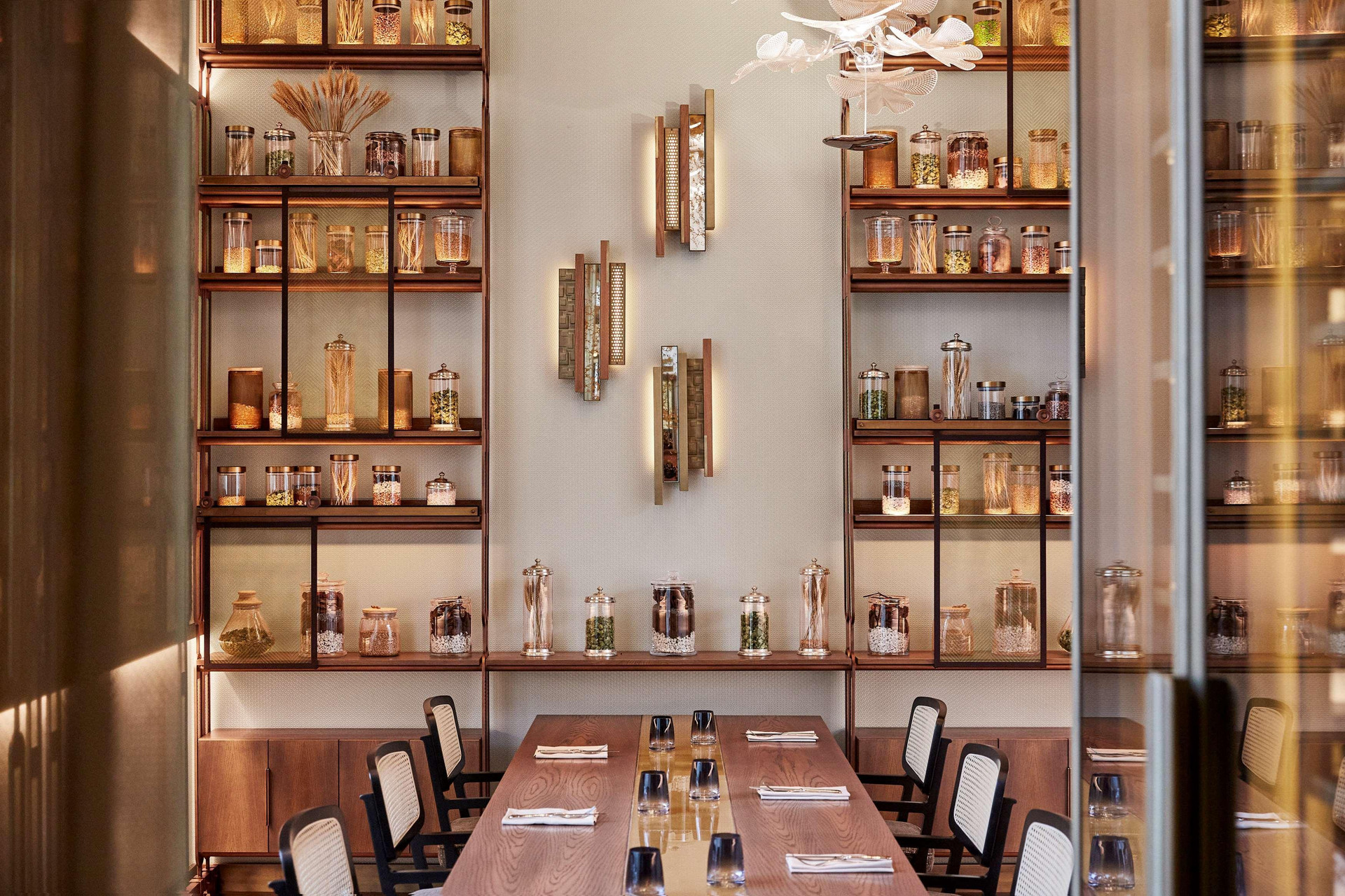 Restaurant ANDAZ PRAGUE, BY HYATT