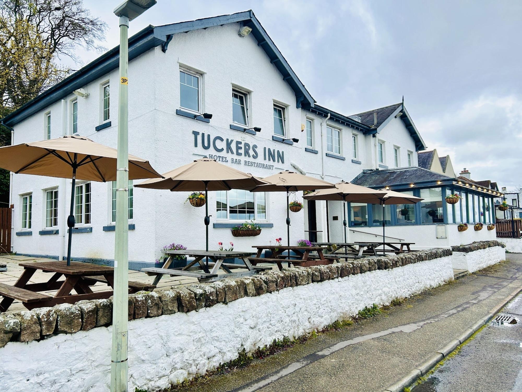 Varios Tuckers Inn
