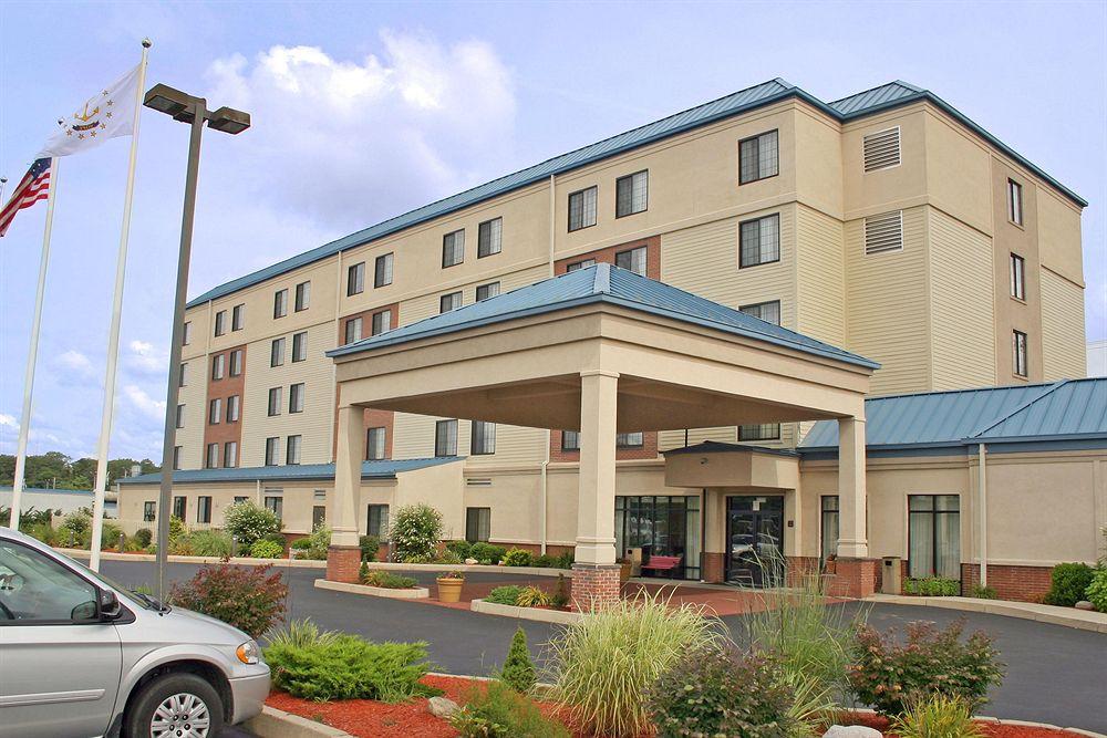 Vista Exterior Holiday Inn Express Hotel & Suites Providence-Woonsocket by IHG