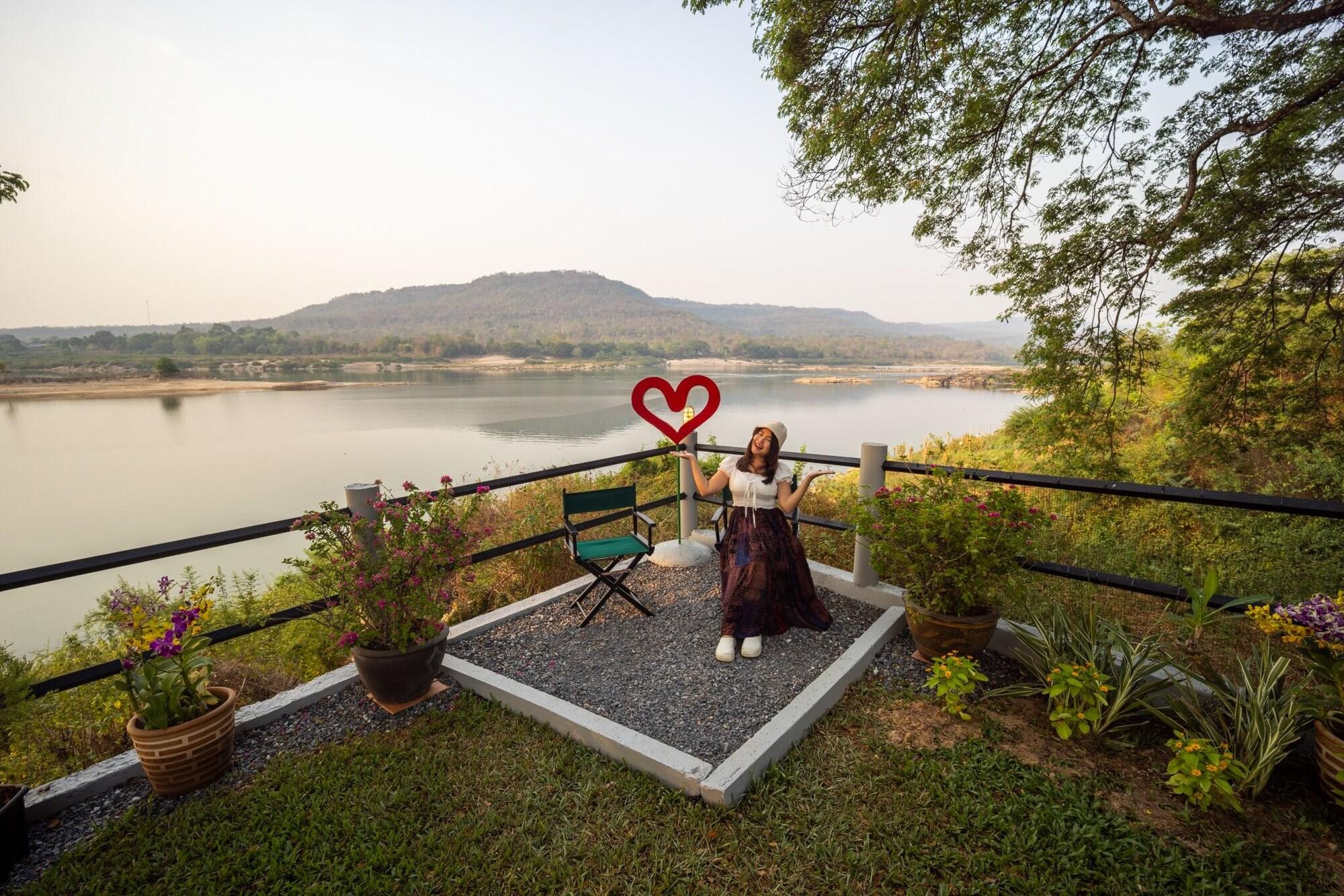 Vista Exterior Khong Chiam Orchid Riverside Resort