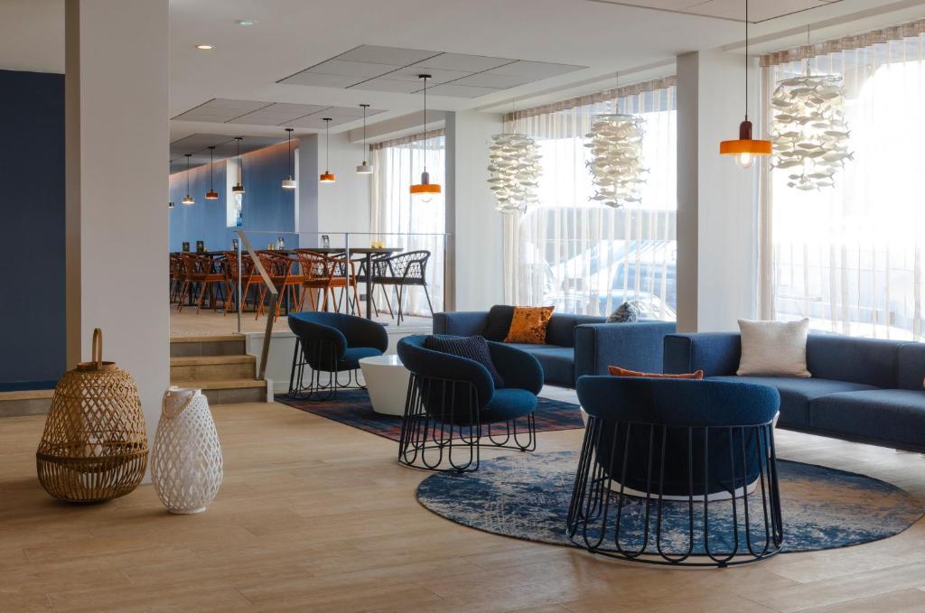 Vista Lobby Oceania St. Malo