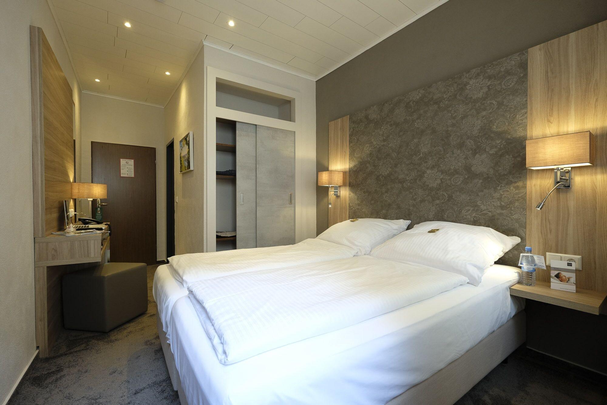 Varios Hotel Karl Noss