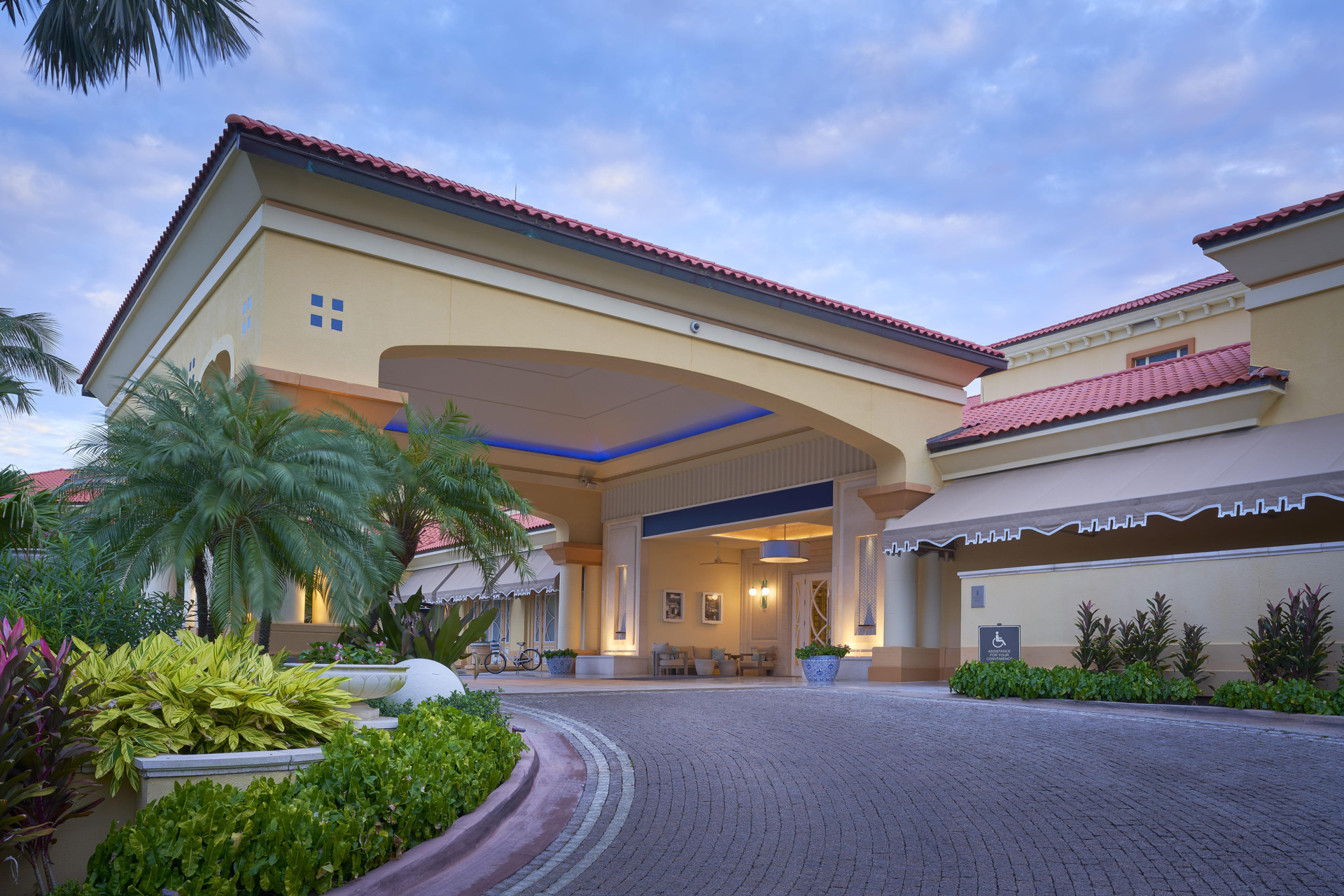 Vista Exterior Eau Palm Beach Resort & Spa