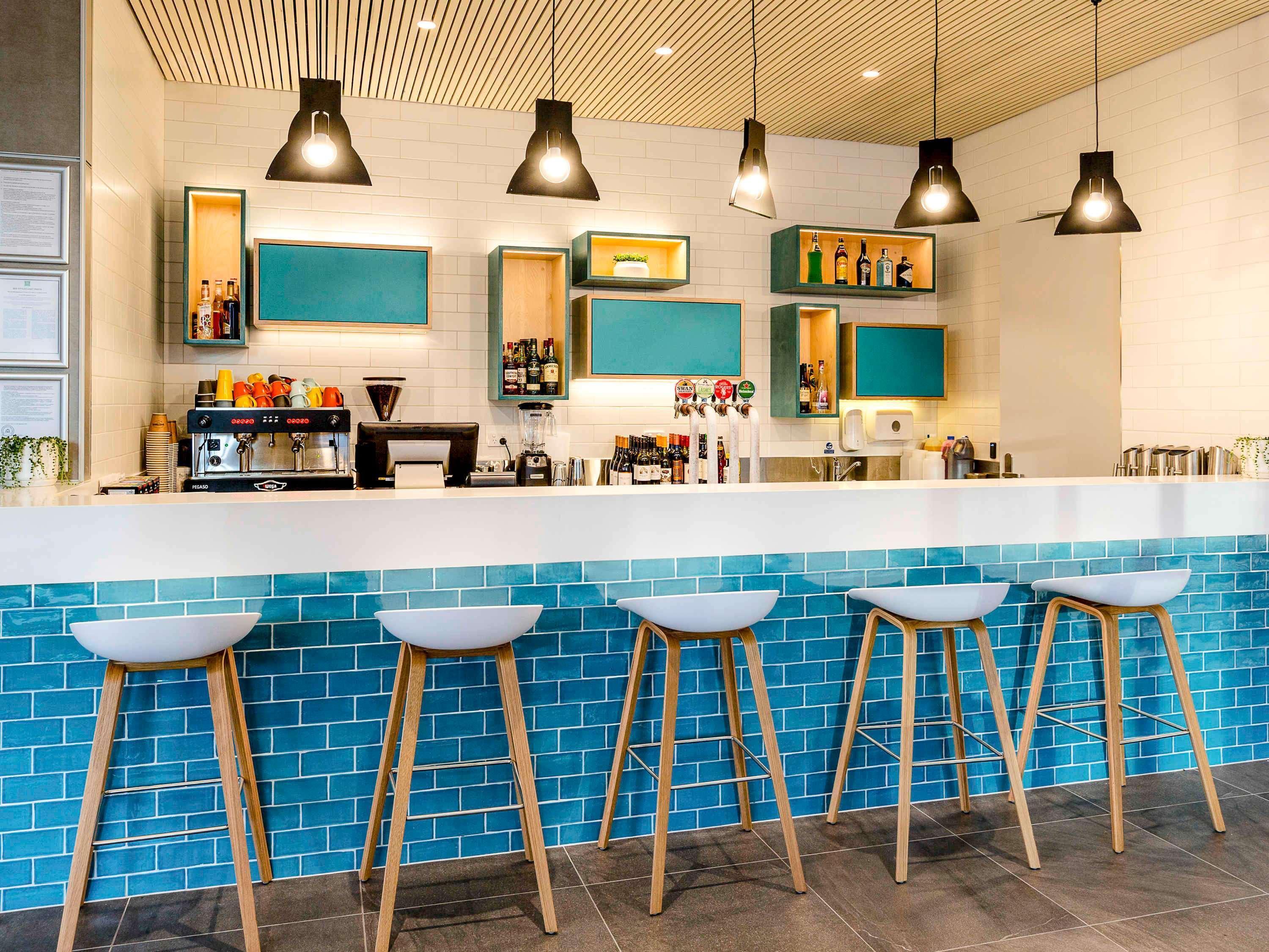 Vista Exterior Ibis Styles East Perth