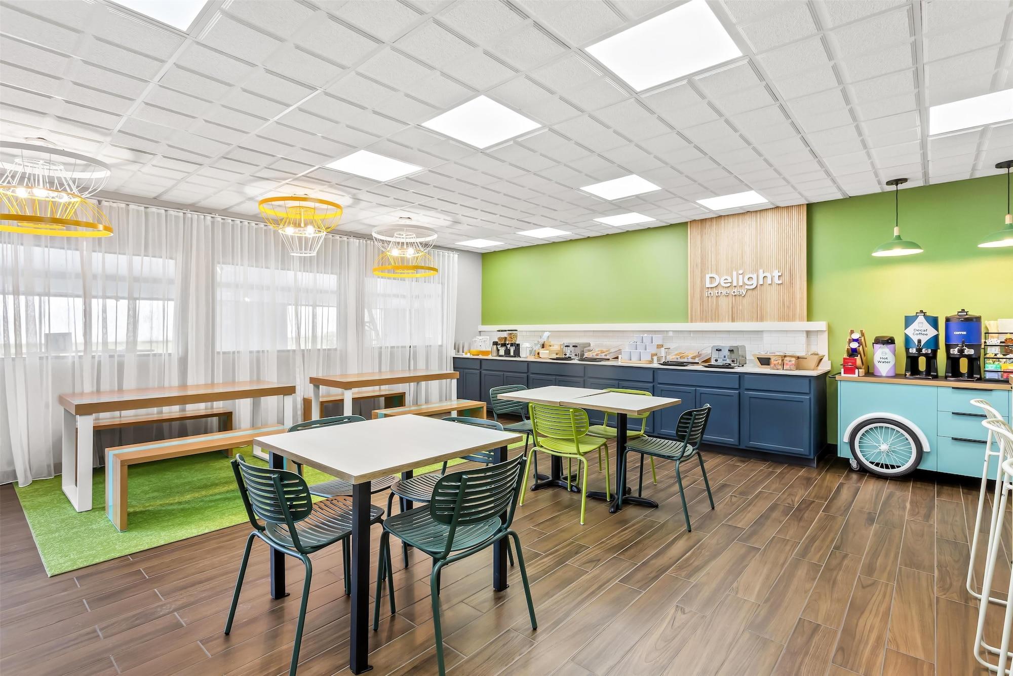 Restaurant Spark by Hilton Oak Forest