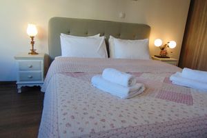 Alquiler Vacacional - Metropolis A2-Υπέροχη Ανακαινισμένη Σουίτα