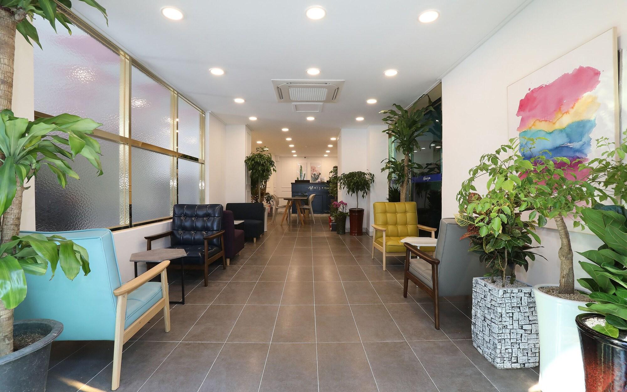 Vista Lobby Maison Mini Hotel