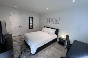 Alquiler Vacacional - Quiet and Cozy | 2BR in Tysons | Parking + Metro