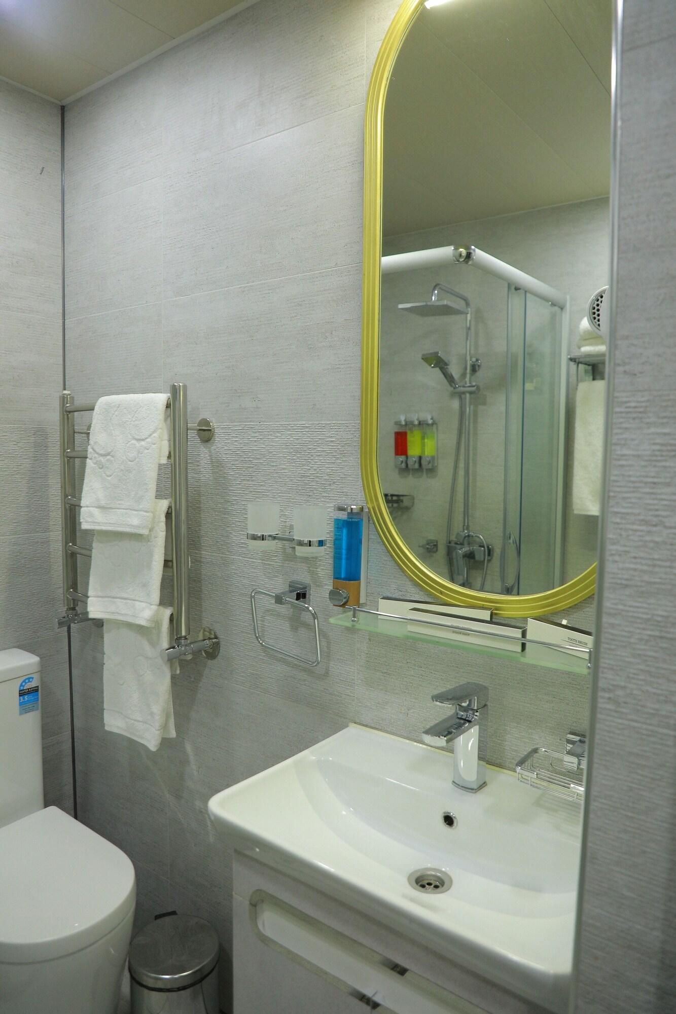 Equipamiento de Habitación Human Hotel
