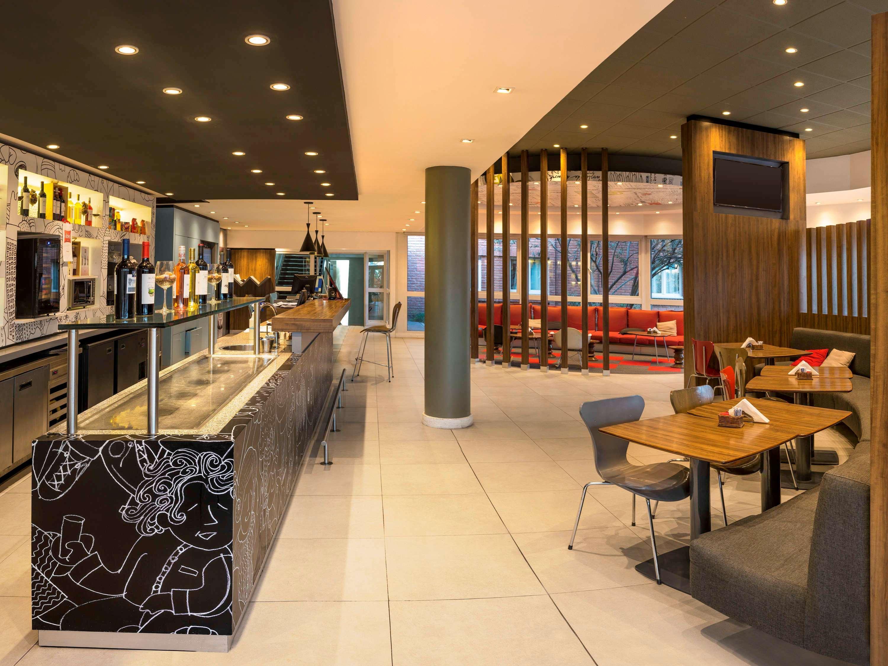 Restaurante ibis Mendoza Hotel