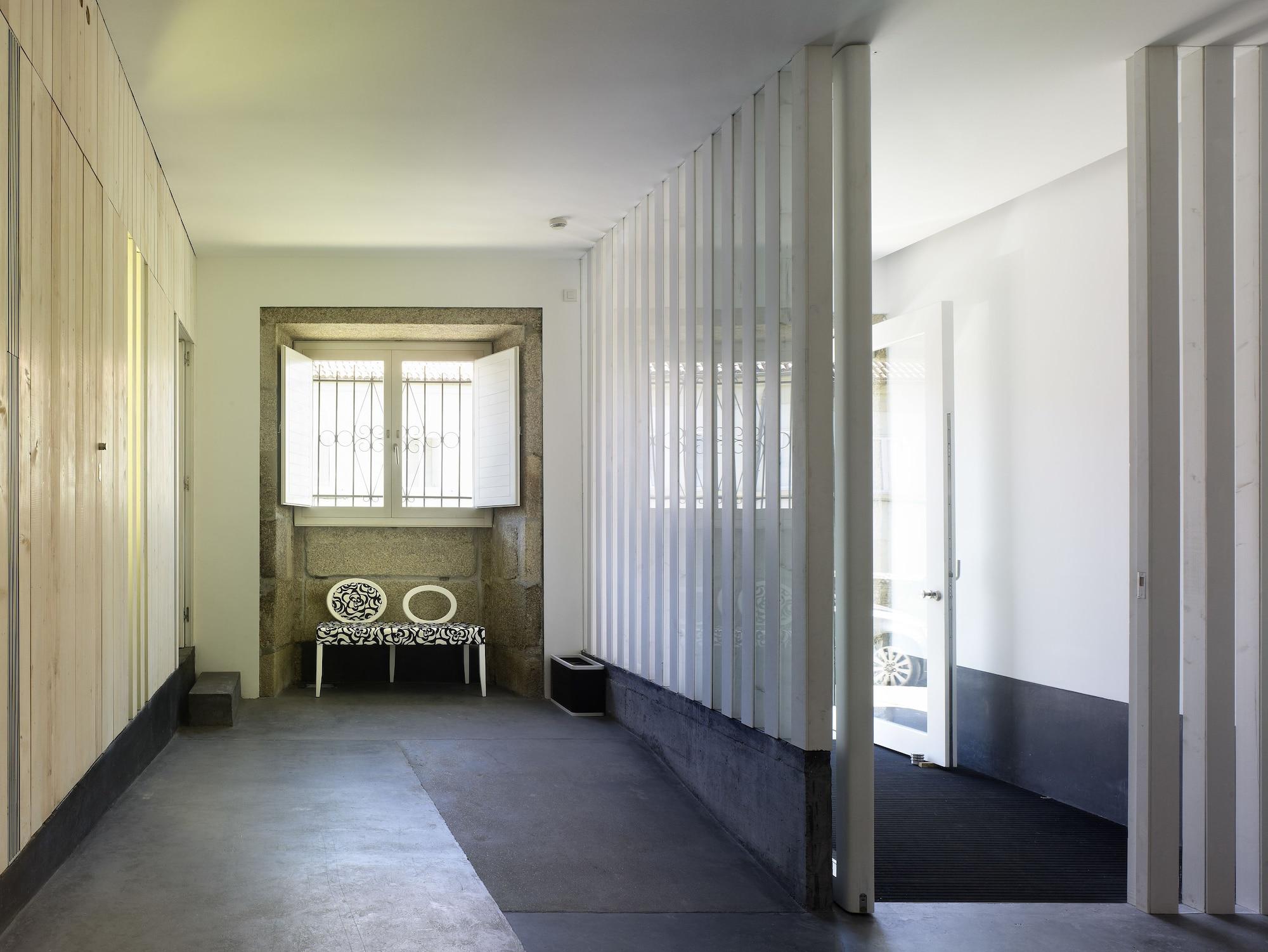 Vista Lobby Moure Hotel