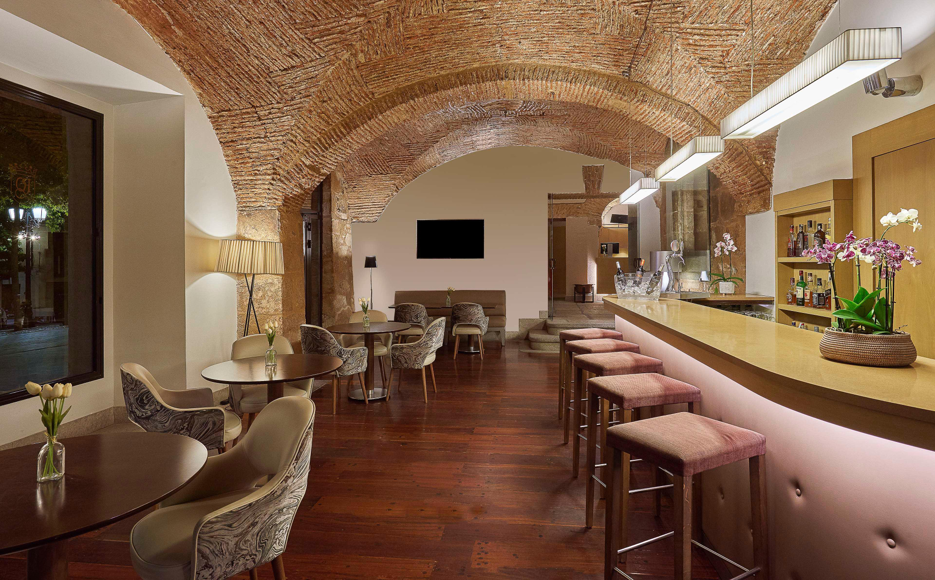 Bar/Salón NH Collection Cáceres Palacio de Oquendo