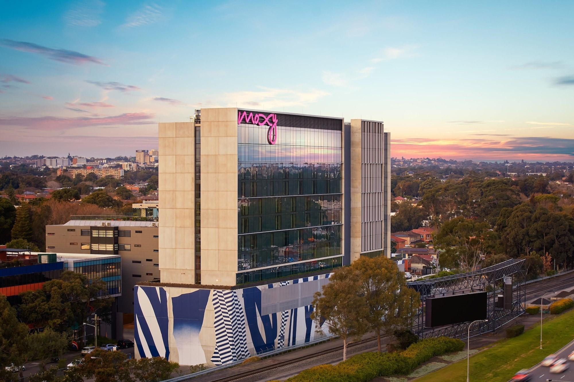 Vista Exterior Moxy Sydney Airport