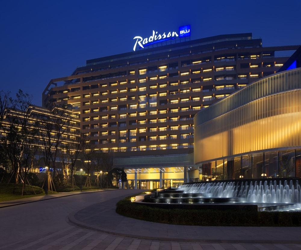 Vista Exterior Radisson Blu Hotel Chongqing Shapingba