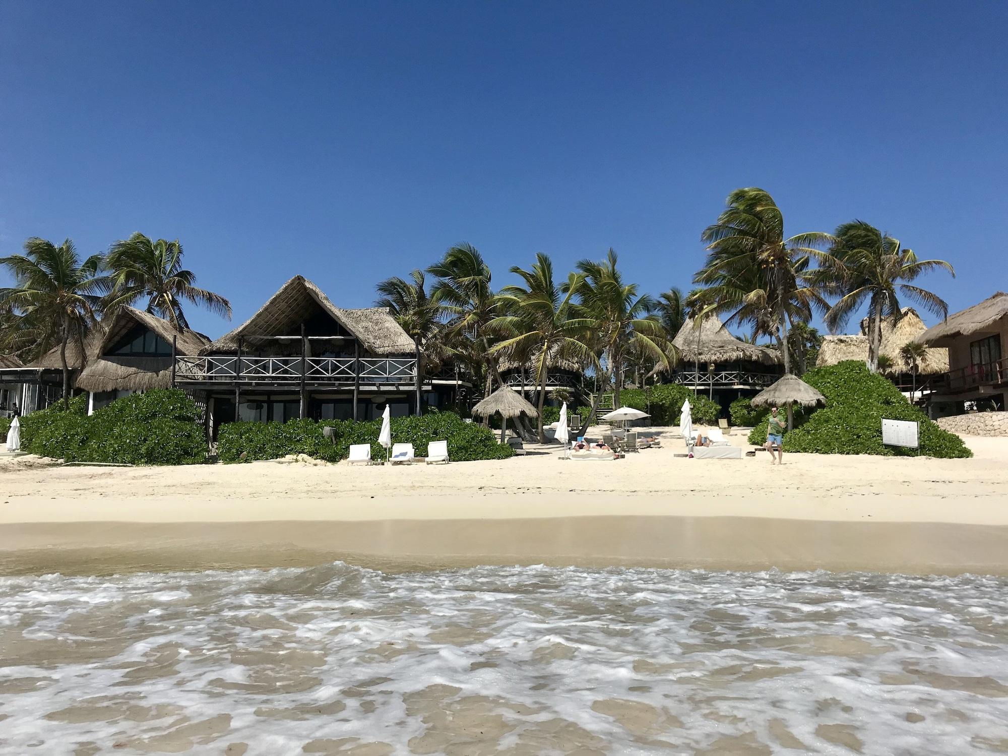Varios LUV Tulum