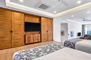 Alquiler Vacacional - Incredible Ocean-view Condo With Amazing Pool, Pool spa & Balcony