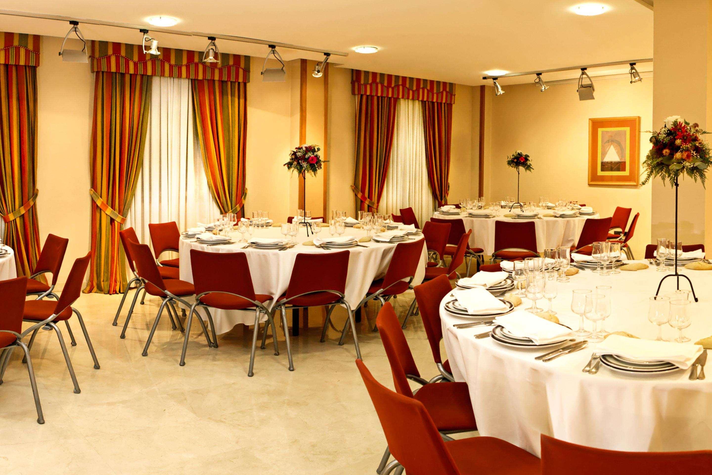 Restaurant Hotel Sercotel Tres Luces