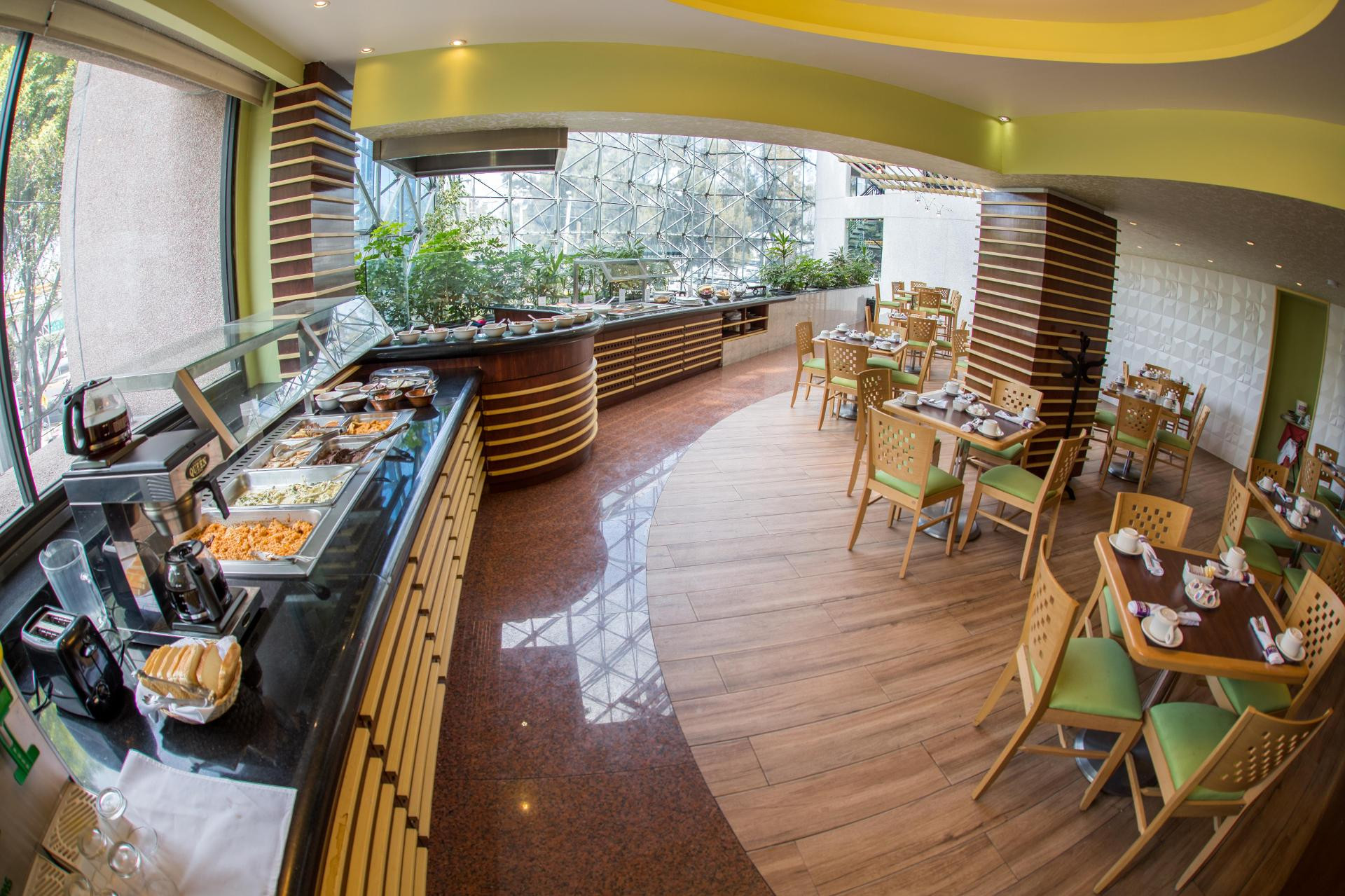 Restaurant Grand Prix-WeEnjoyHotels-Aeropuerto