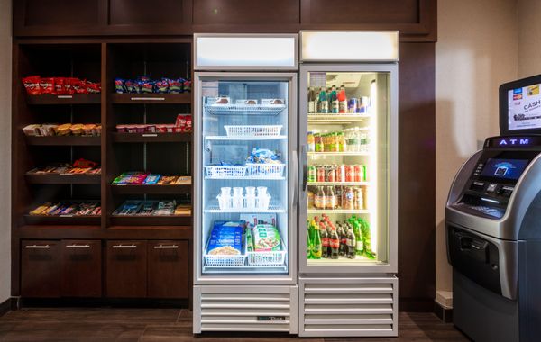 Holiday Inn Express & Suites Riverport