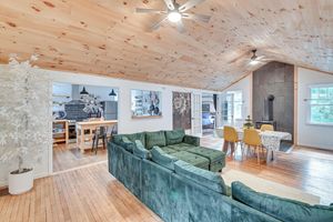 Alquiler Vacacional - Ice Fish, Snowshoe & Ski: Group Getaway in Summit