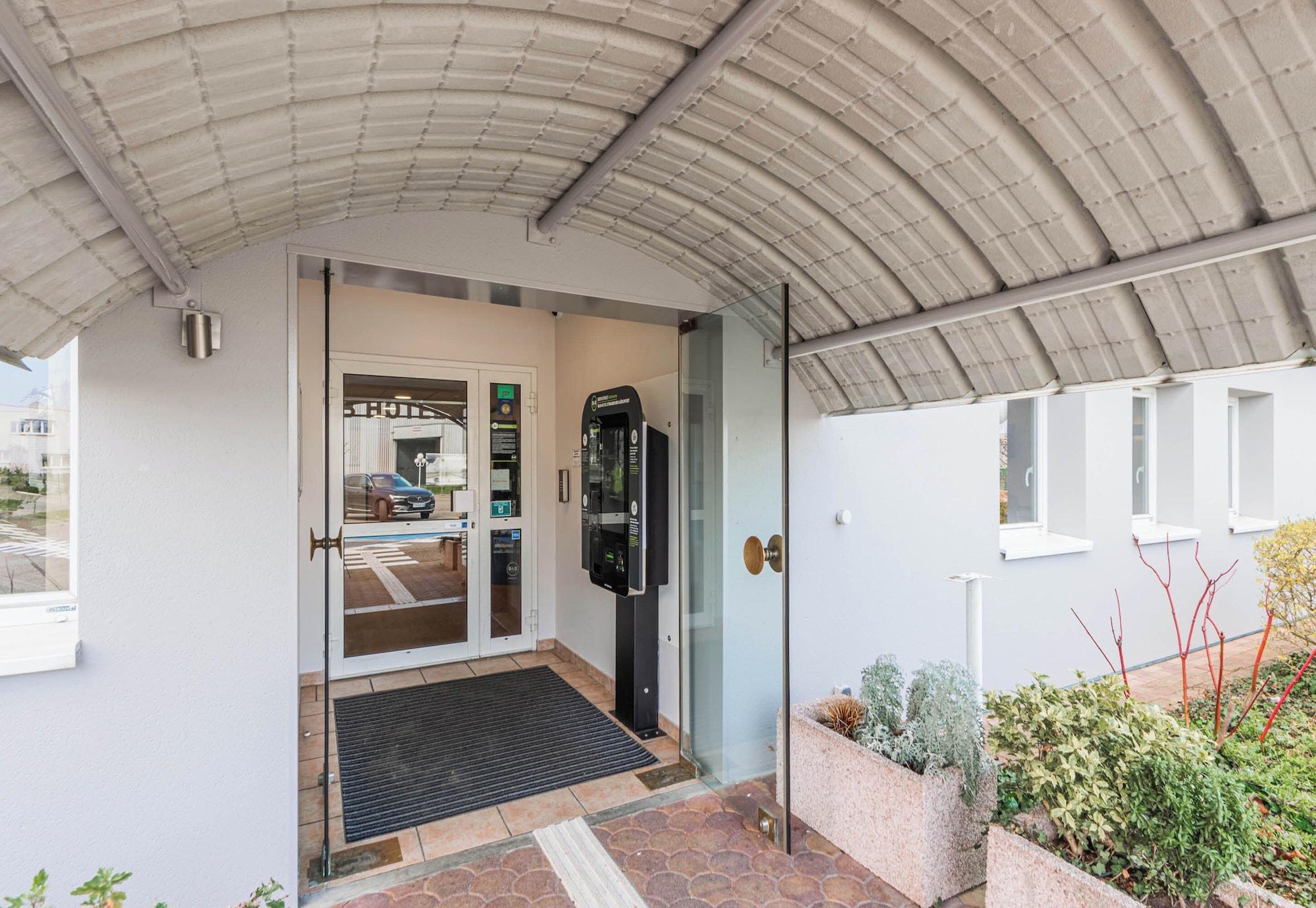 Vista Exterior B&B HOTEL Strasbourg Aéroport