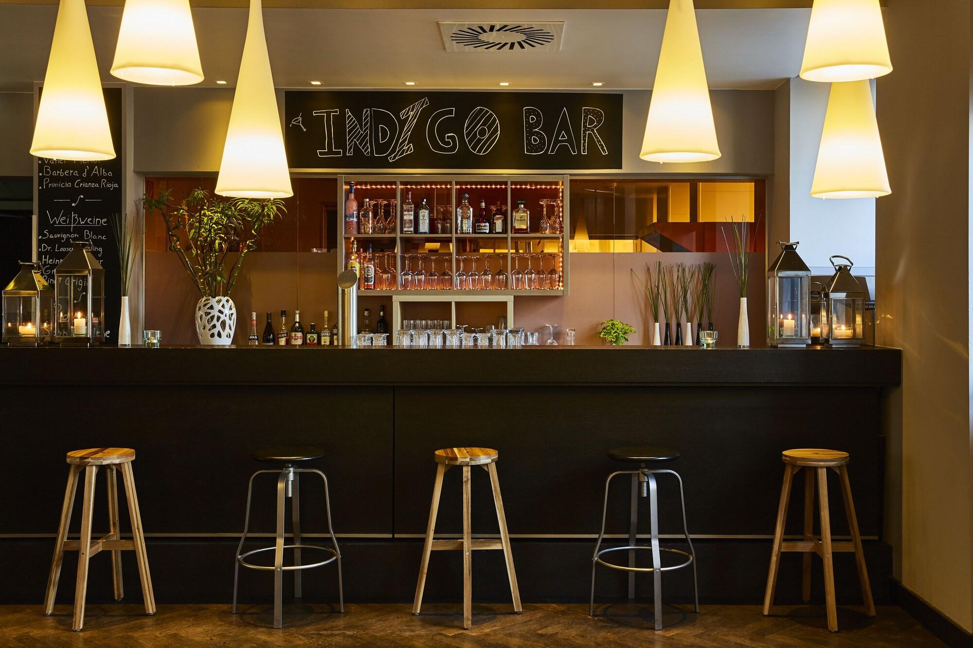 Bar/Salón Hotel Indigo Berlin – Ku’damm by IHG