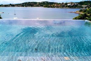 Alquiler Vacacional - Excellent mansion 8 suites on the sand Praia da Ferradura!
