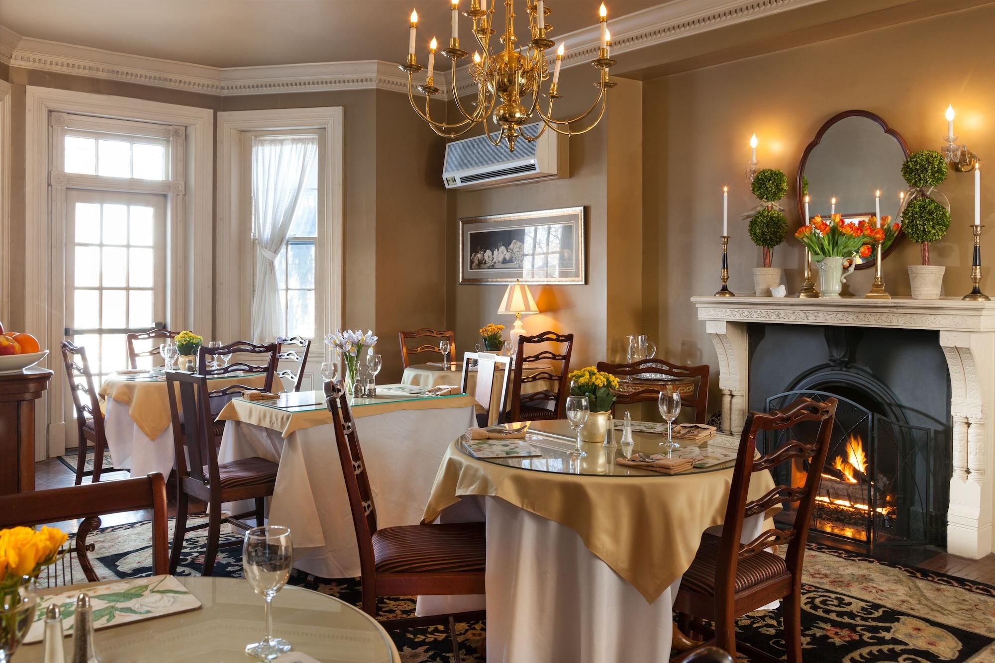 Restaurant The Sayre Mansion Inn