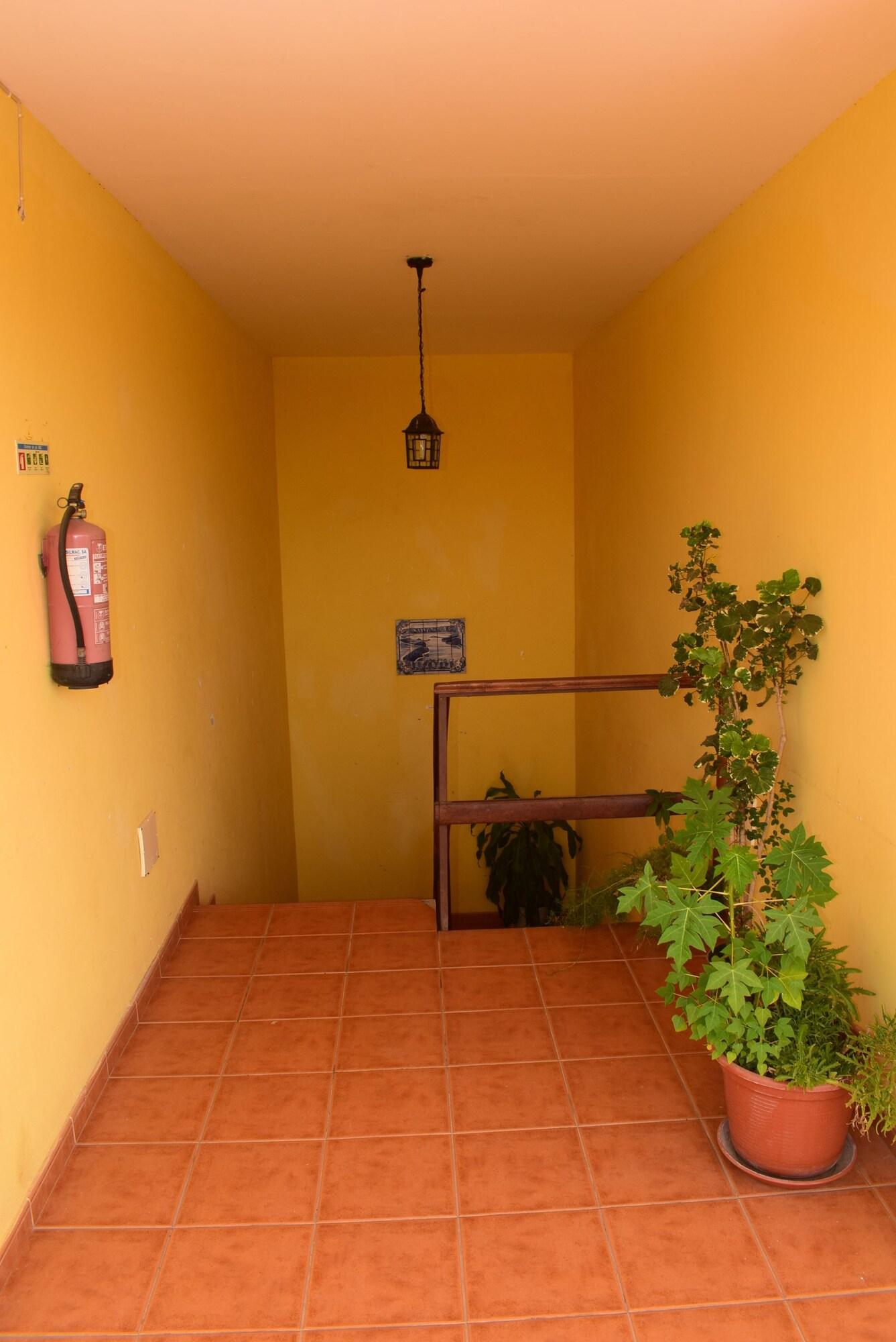 Varios Aparthotel Ixola