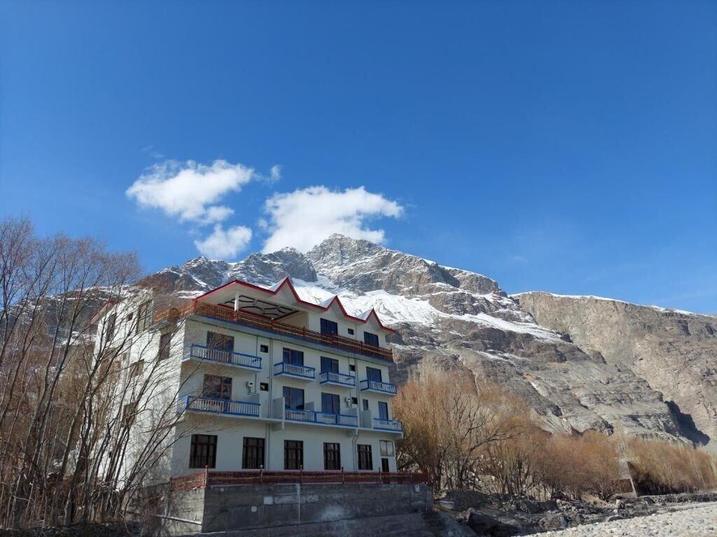 Vista Exterior Geyari Resort Khaplu