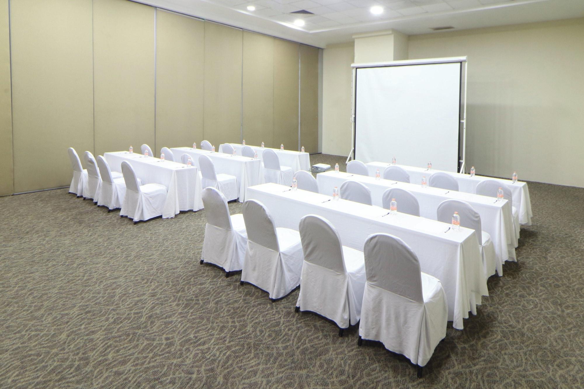 Sala de Reuniones Holiday Inn Express Ciudad Del Carmen by IHG