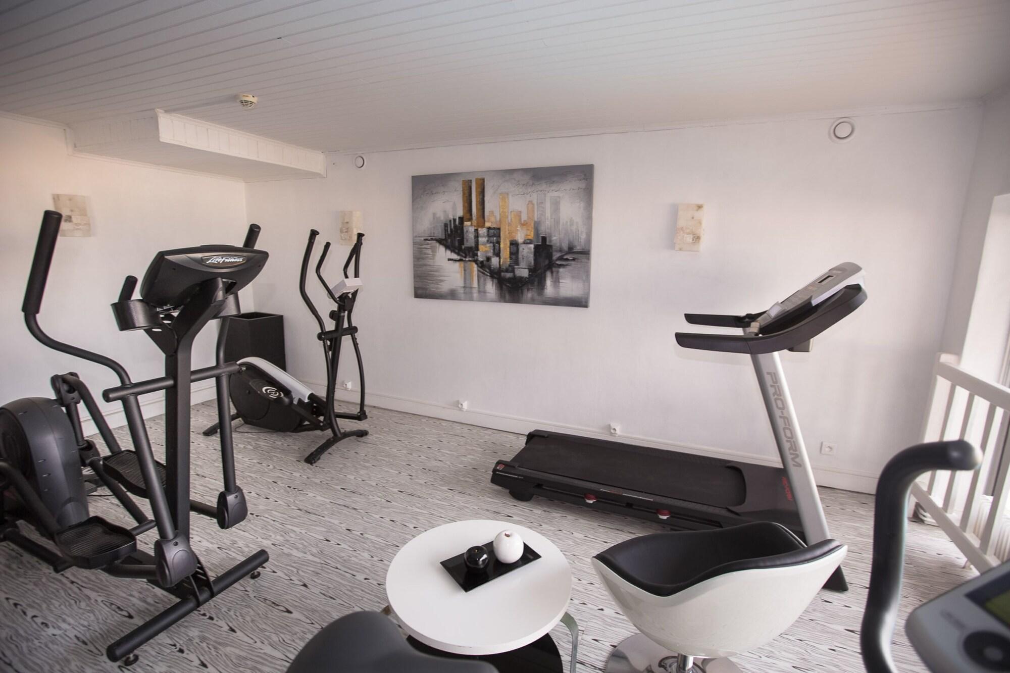 Gimnasio Arc Hôtel sur Mer