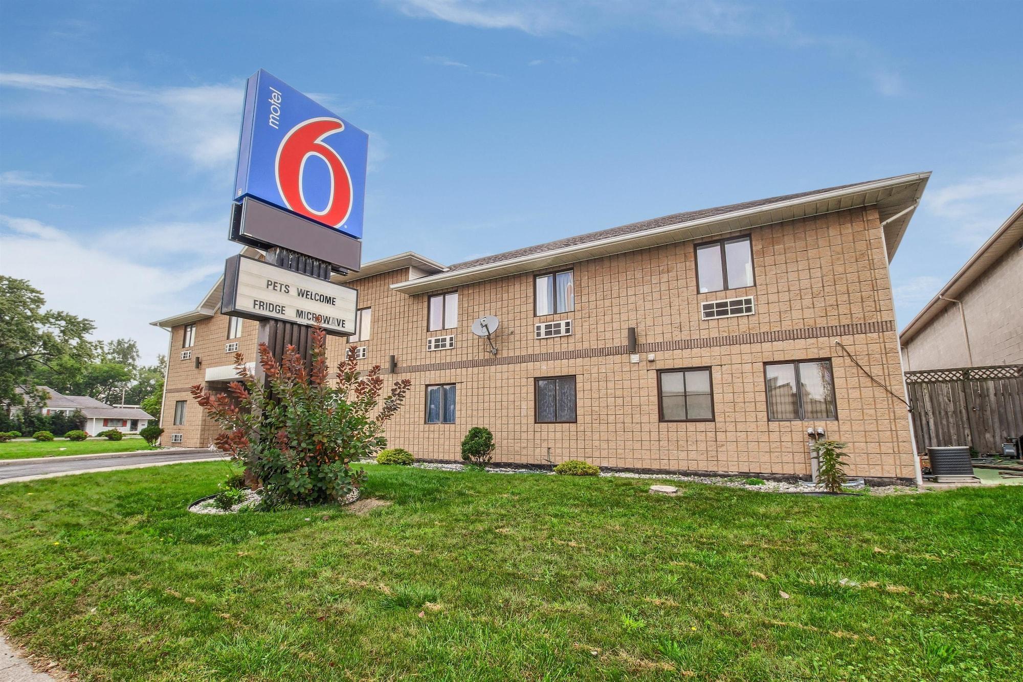 Varios Motel 6 Windsor, ON