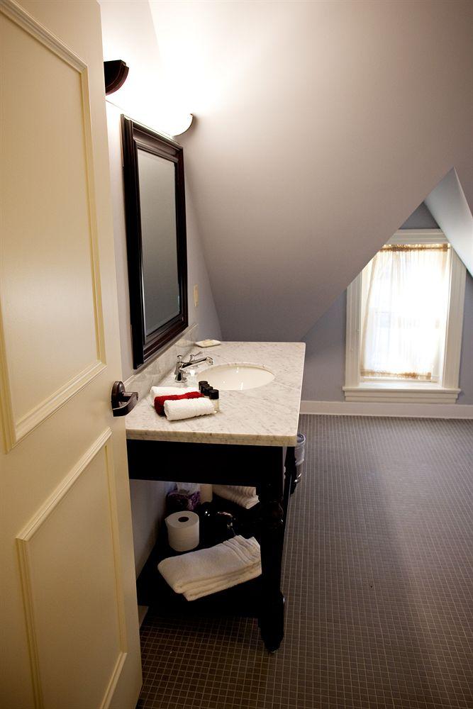 Set de Habitación Mansions on Fifth Hotel