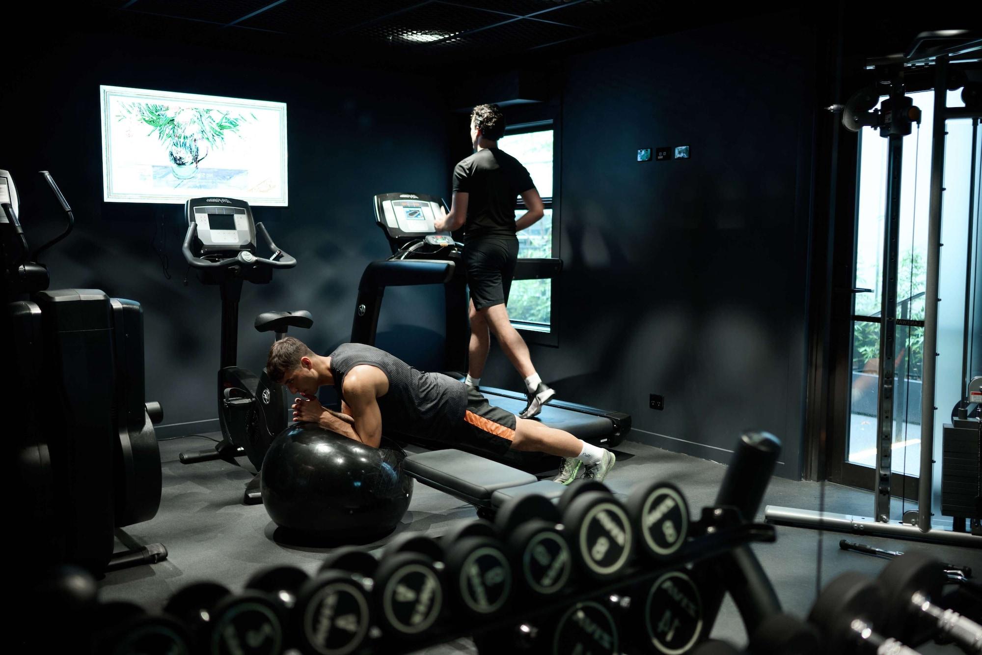 Gimnasio Abstract Hotel