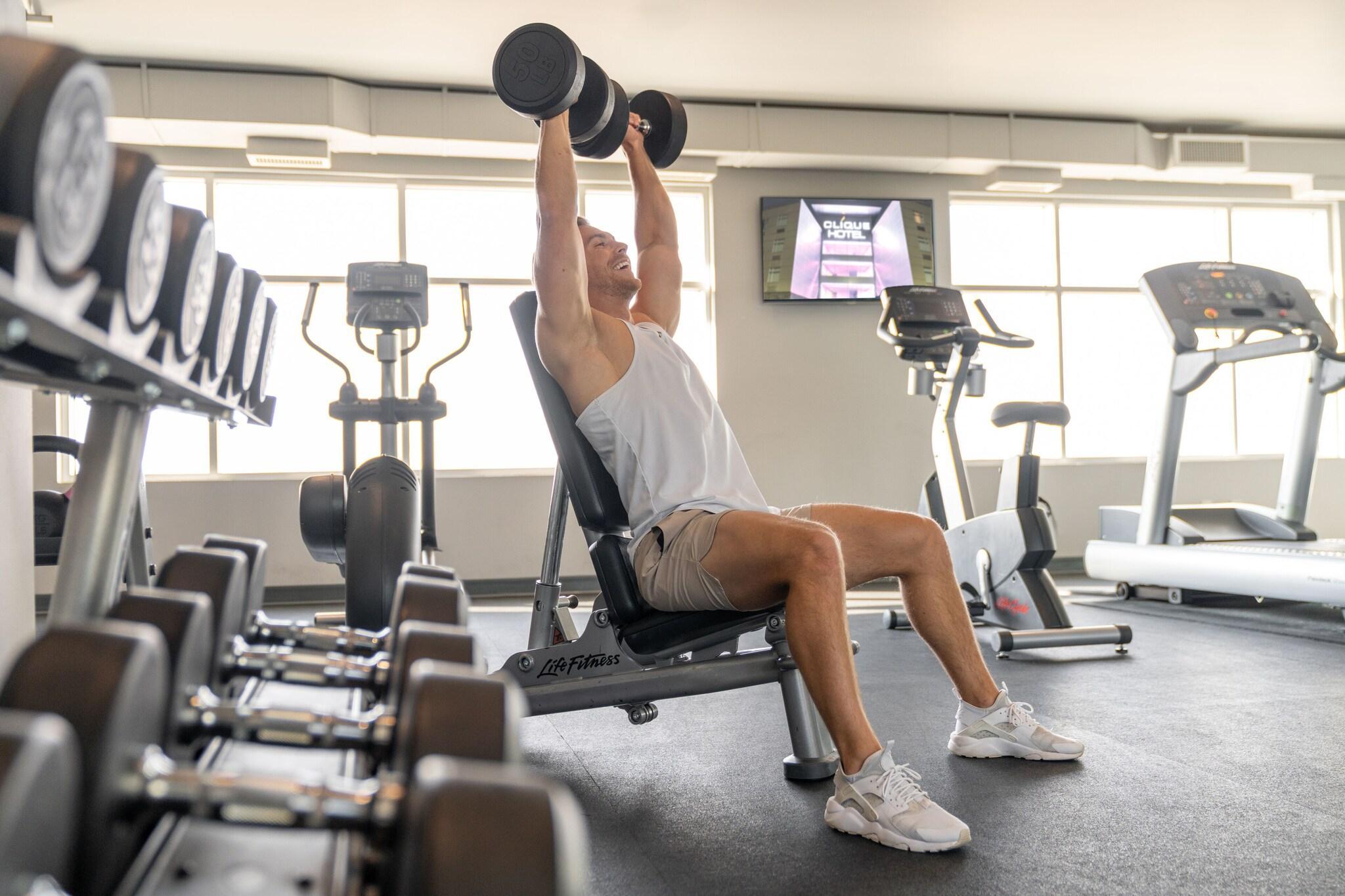 Gimnasio Hotel Clique Calgary Airport
